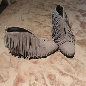 Super cute fringe booties